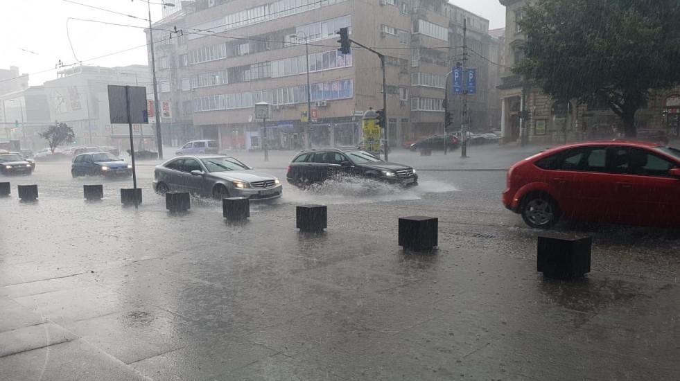 Nevrijeme će biti praćeno i gradom - Avaz