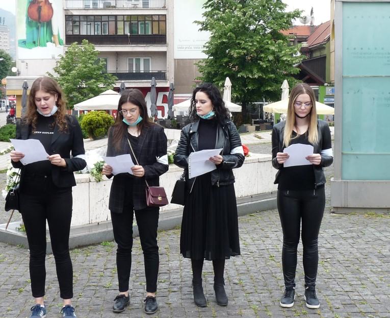 Zenički studenti iščitali imena ubijenih - Avaz