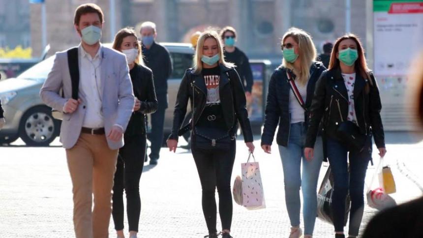 Zaštitne maske na otvorenom prostoru u RS više nisu obavezne