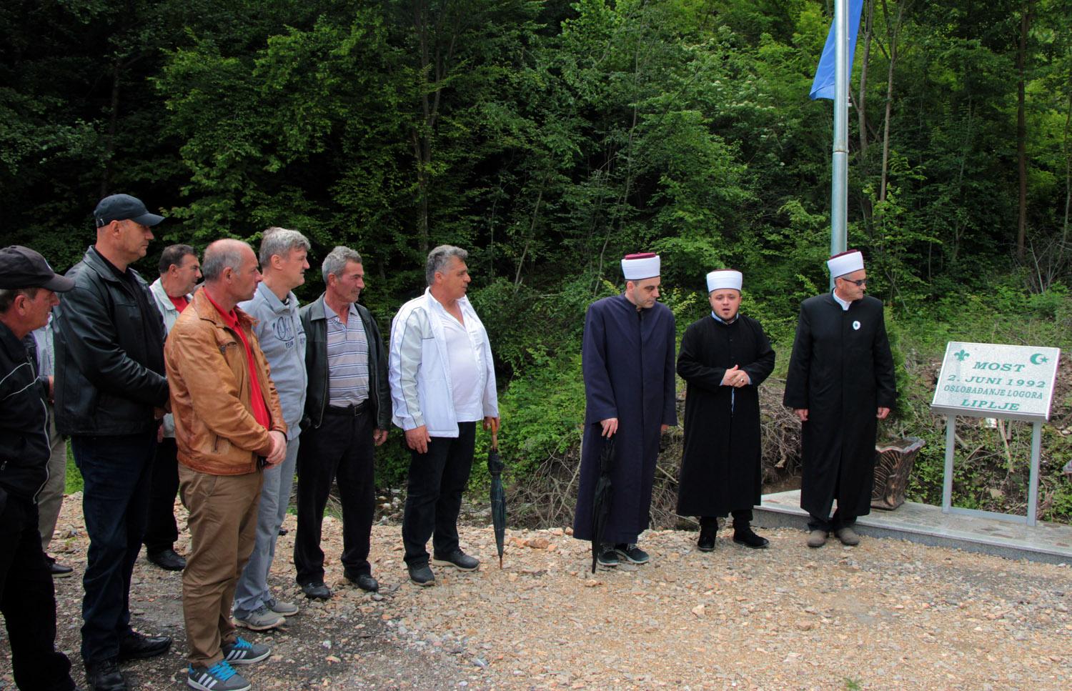 Sinanović: Kad smo ušli u logor u jednoj kući zatekao sam mrtvu dvanaestogodišnju djevojčicu