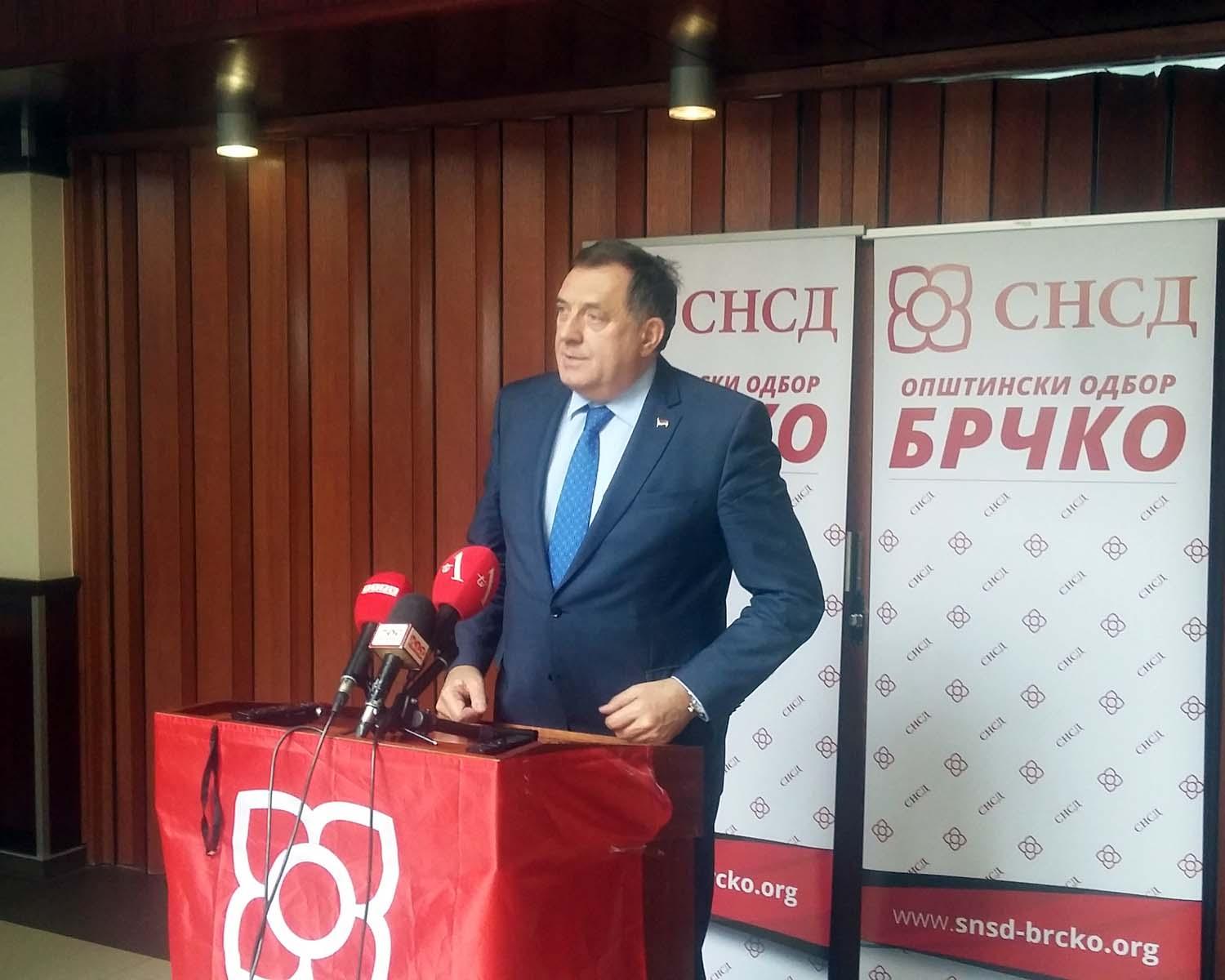 Dodik: DNS-u neće biti oduzete pozicije