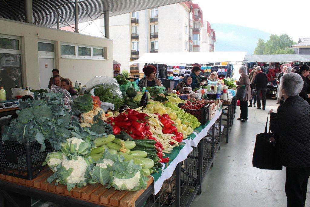 Pijaca bila dobro posjećena, a ponuda raznovrsna - Avaz