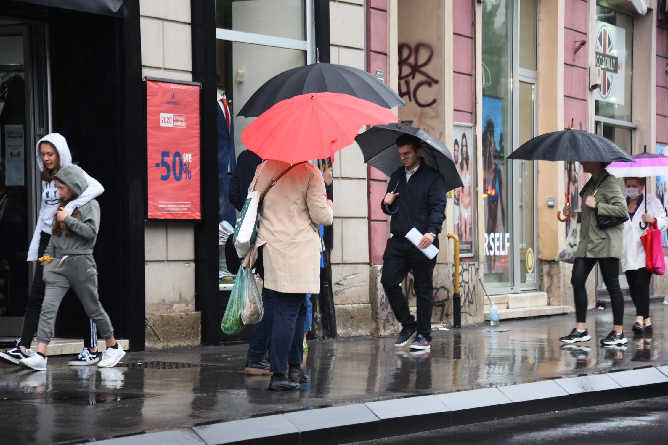 Građani se slobodnije ponašaju, kao da mjere više ne važe - Avaz