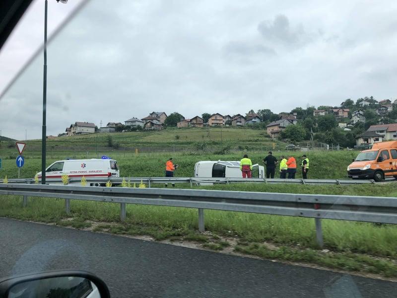 Dvije saobraćajne nesreće na autoputu