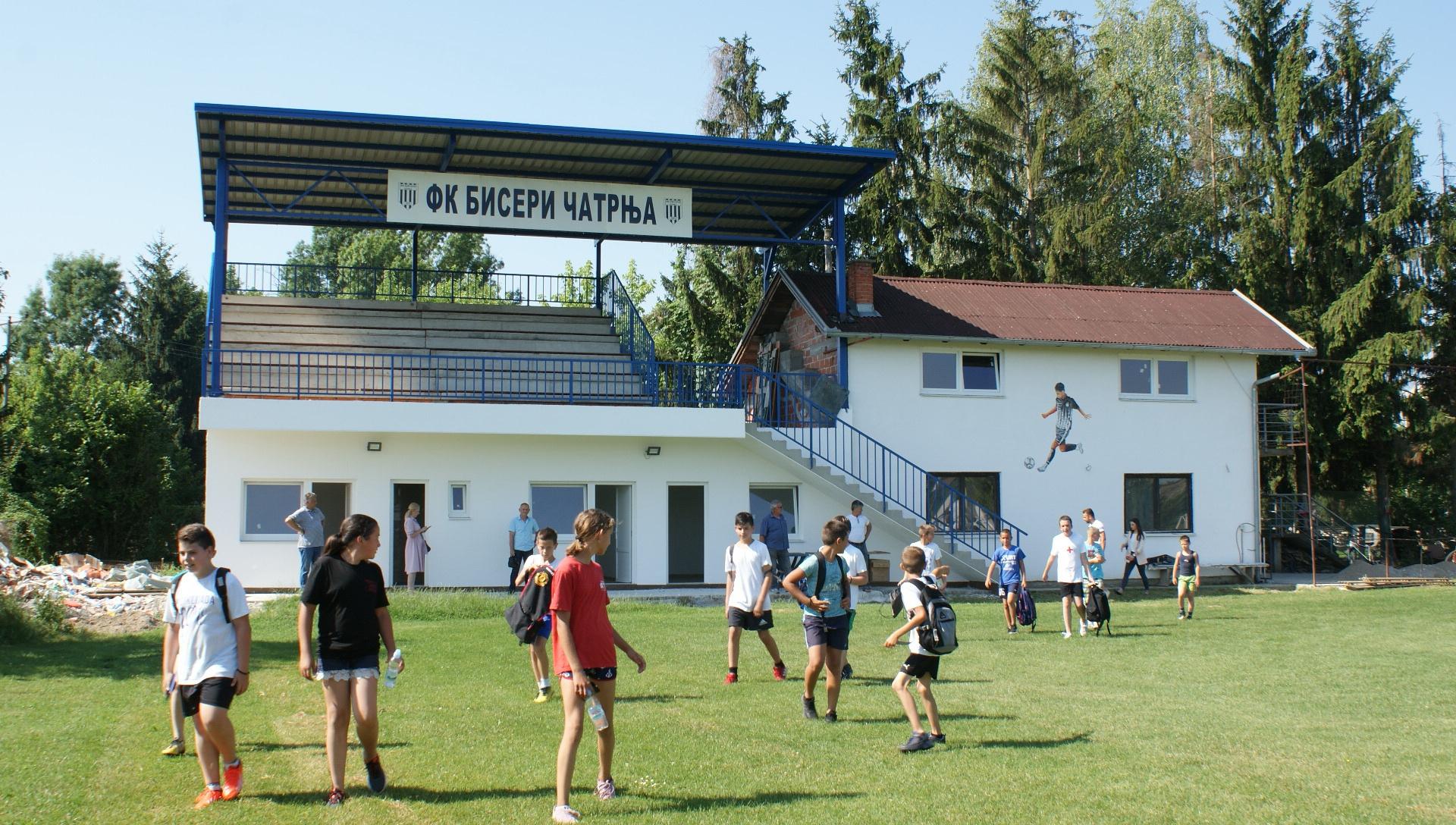 Društveni dom, fabričke hale i obilaznica preporodili naselje