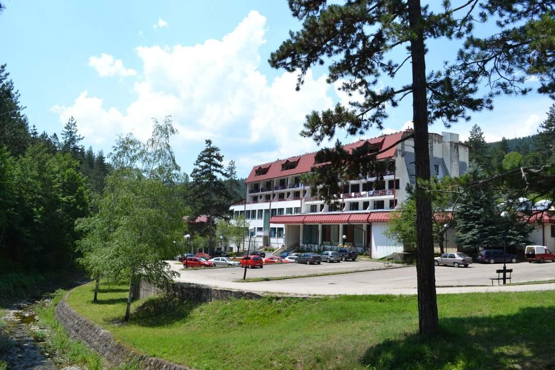 Pokrenuta peticija da se hotel Vilina vlas ukine sa Google pretraživača