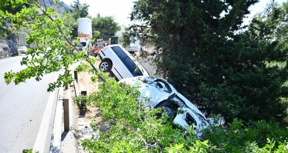 Dva automobila sletjela u kanal kod Dubrovnika, jedan od njih bh. registarskih oznaka