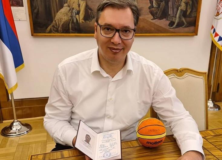 Vučić sa indeksom - Avaz