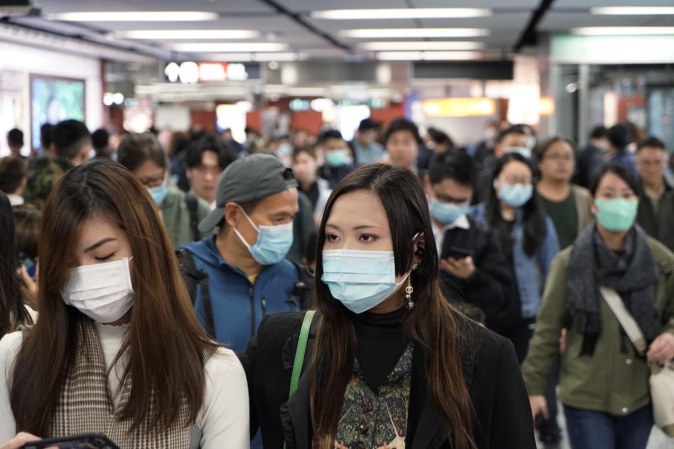 Hong Kong je zabranio okupljenja više od dvoje ljudi - Avaz