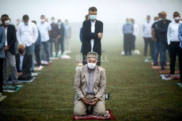 Bajram-namaz Zenica - Avaz