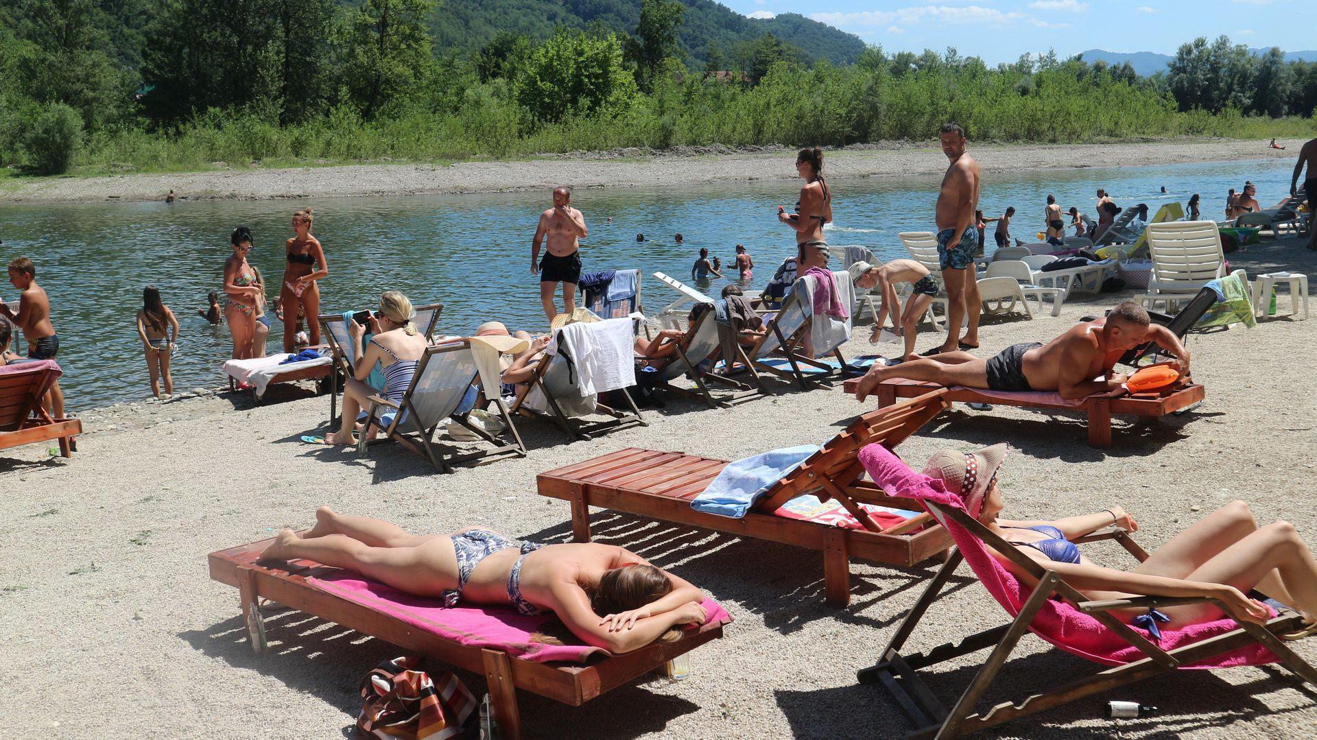 Rajska plaža privlači i goste iz susjednih općina