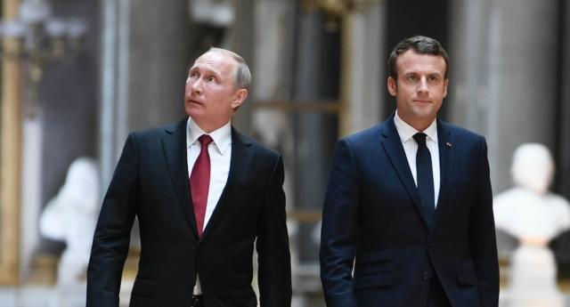 Vladimir Putin i Emanuel Makron - Avaz