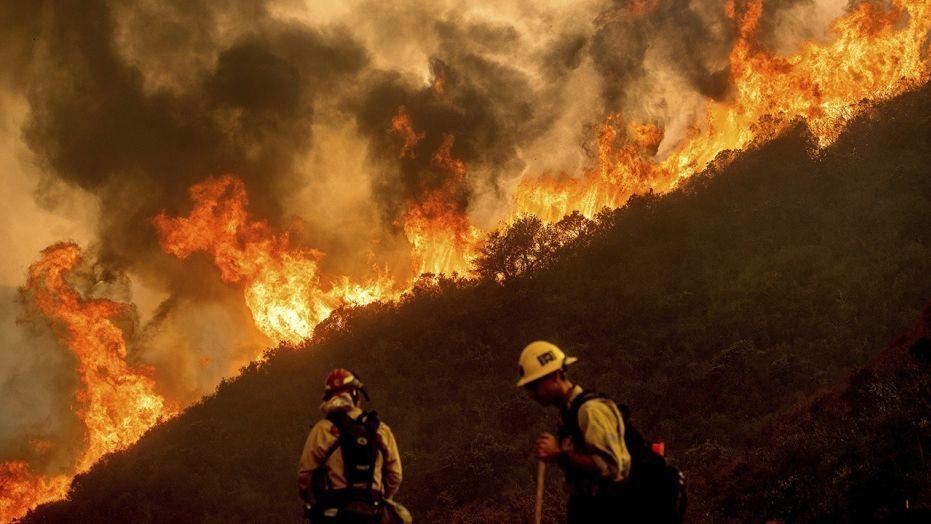 Zastrašujući požari u Kaliforniji - Avaz