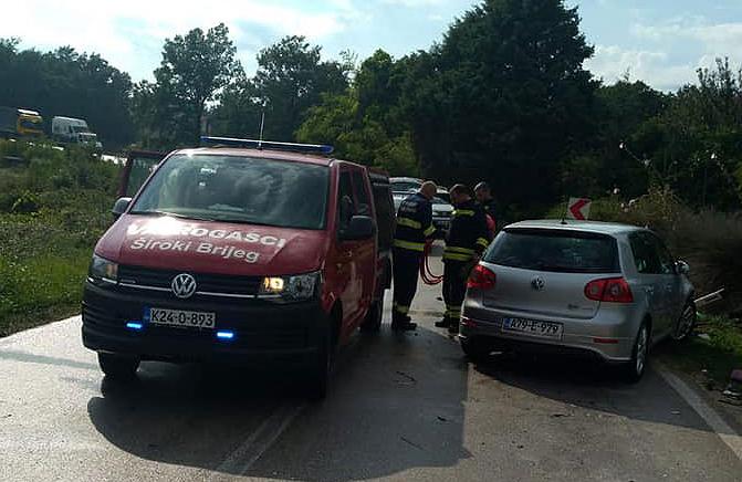 Preminuo vozač koji je teško povrijeđen u nesreći kod Širokog Brijega