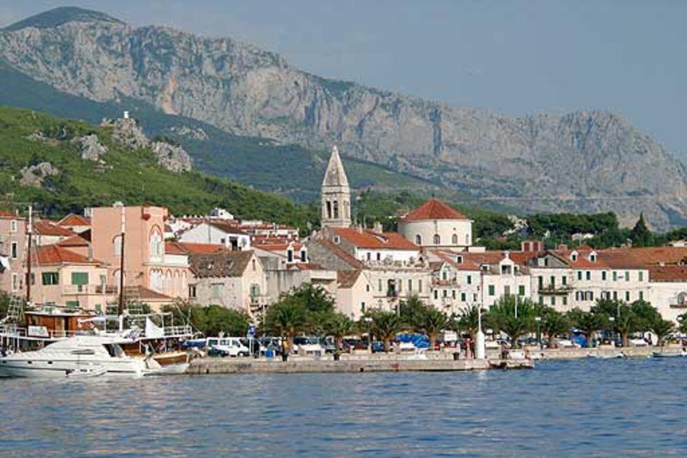 Makarska: Zarazilo se 70 turista - Avaz