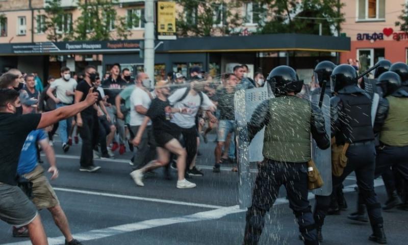 Hakeri objavili lične podatke 1.000 policajca