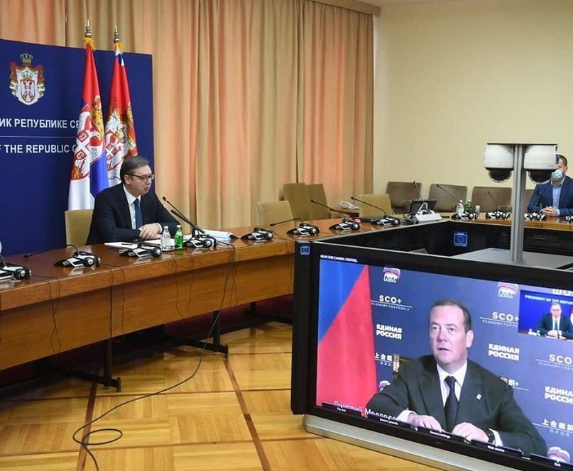 Vučić i Medvedev putem videolinka o koronavirusu