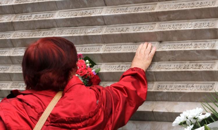 SDA navidi da komisija koju je unajmila Vlada RS nije ni naučna ni nezavisna - Avaz