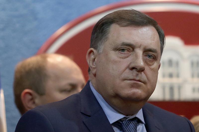 Dodik: Štab danas odlučuje o zatvaranju škola