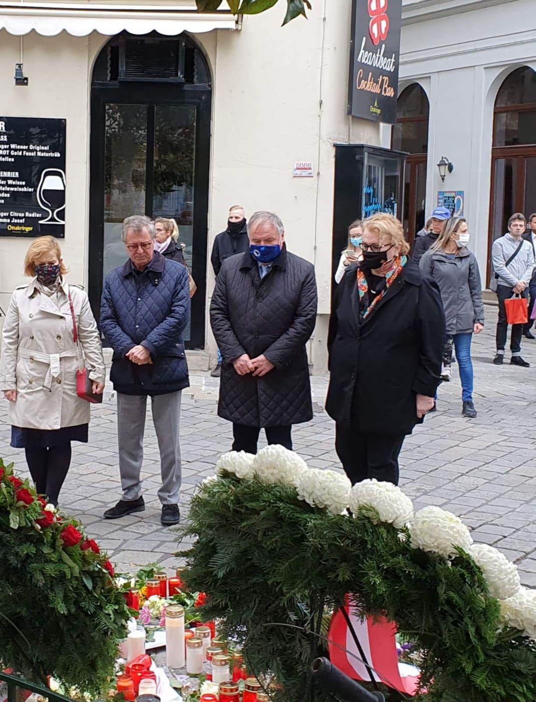 Ministrica Turković, ambasador BiH Kozarić i predstavnici bh. udruženja u Austriji odali počast žrtvama - Avaz