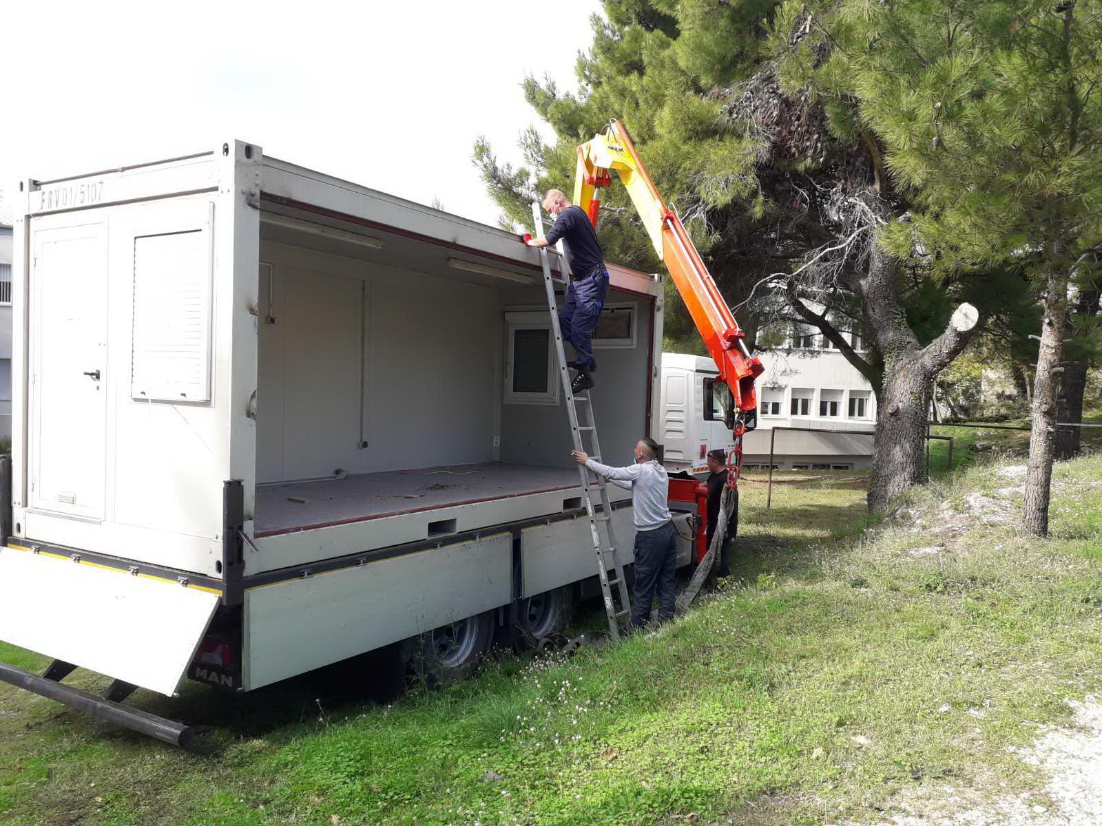 Dopremljeni kontejneri za potrebe bolnice i Doma zdravlja