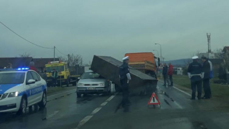 Peć pala na automobil - Avaz