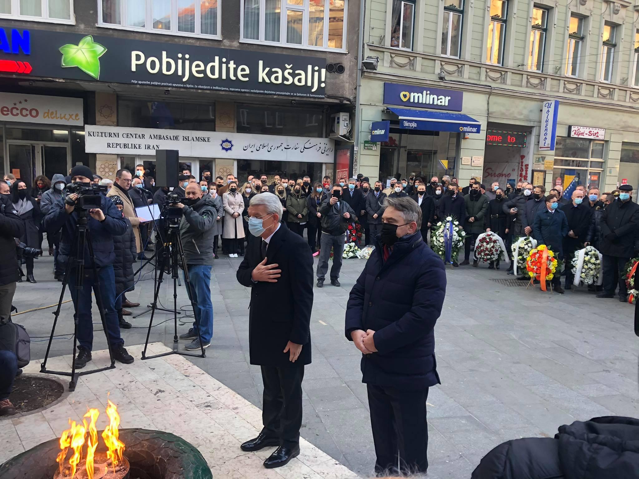 Sa polaganja cvijeća - Avaz