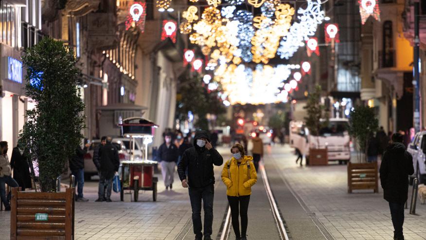 Korona diktira proslavu praznika: Dozvoliti malo radosti ili pojačati mjere