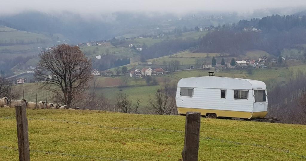 Pastir ubijen hicima iz automatske puške