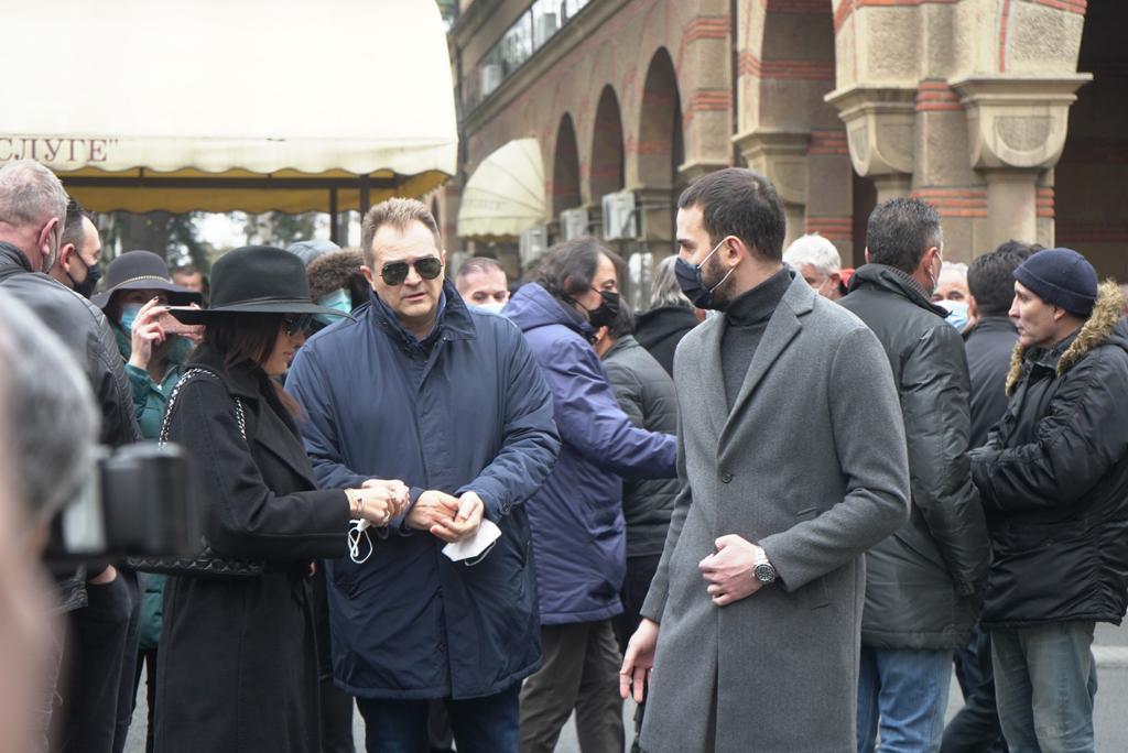 Prijatelji i porodica opraštaju se od Džeja Ramadanovskog - Avaz