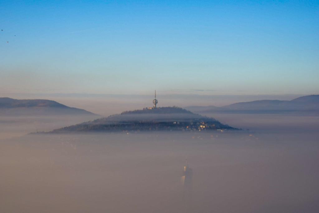 Pogleda na Sarajevo s Trebevića - Avaz