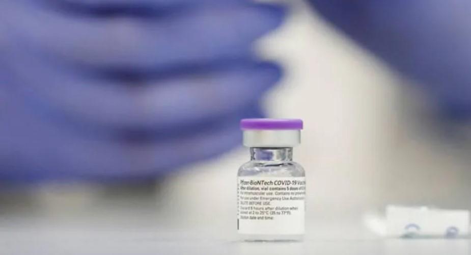 BioNTech, which developed the vaccine with US giant Pfizer, said its clinical data showing 95 percent efficacy was based on a two-dose schedule separated by 21 days - Avaz