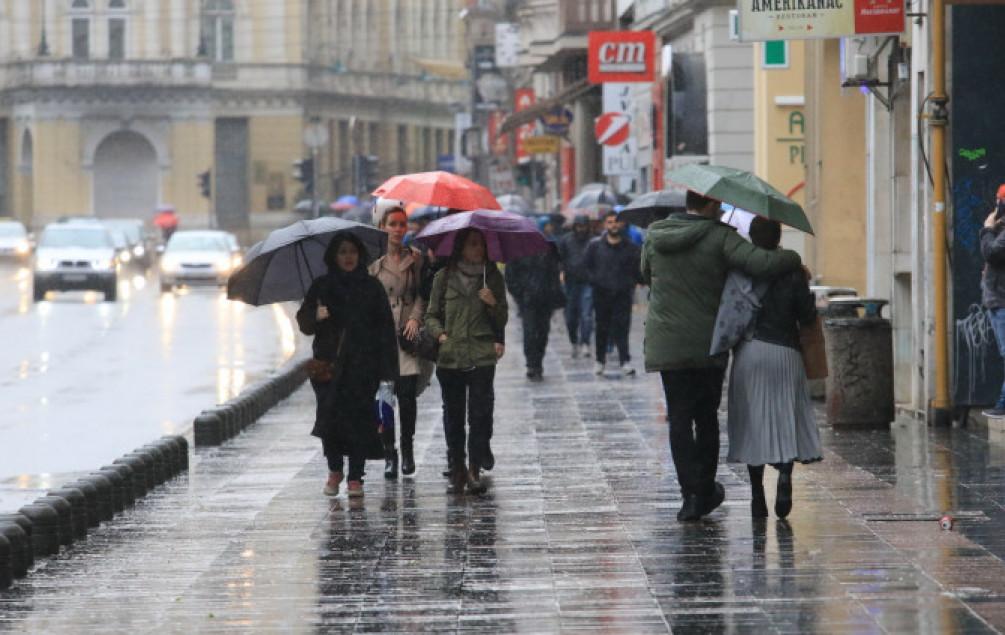 U većem dijelu zemlje kiša, na planinama snijeg