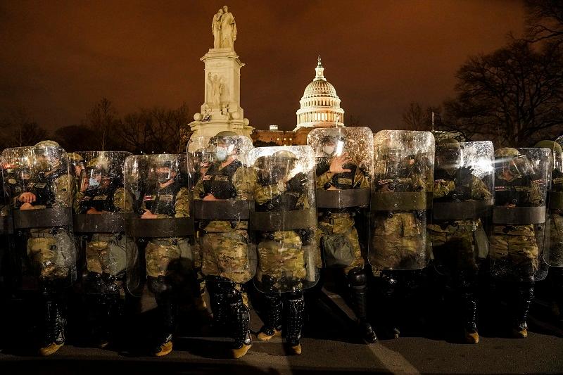 Gardisti će imati opremu za razbijanje demonstracija - Avaz