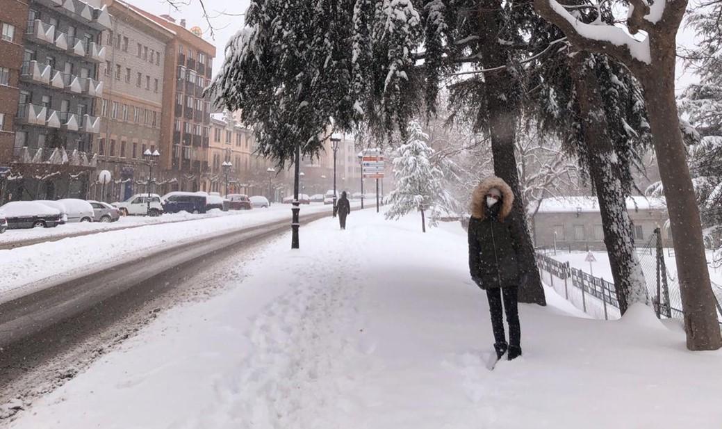 Snijge na španskim ulicama - Avaz