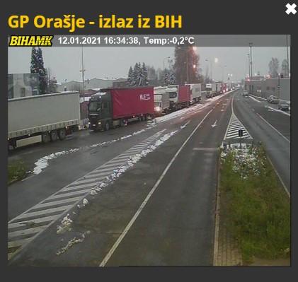 Na dva granična prijelaza gužve - Avaz