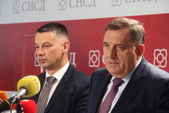 Nešić rekao da je Dodik promovirao prelazak banjalučkih odbornika u redove SNSD-a - Avaz