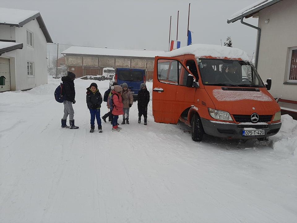 "Avaz" u Dobretićima: Prije rata bilo 1.200, danas u školskim klupama sedam učenika