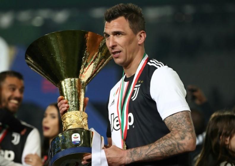 Mandžukić joins AC Milan on short-term deal