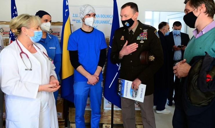 NATO and US Embassy hand over a donation to the hospital in Bihać