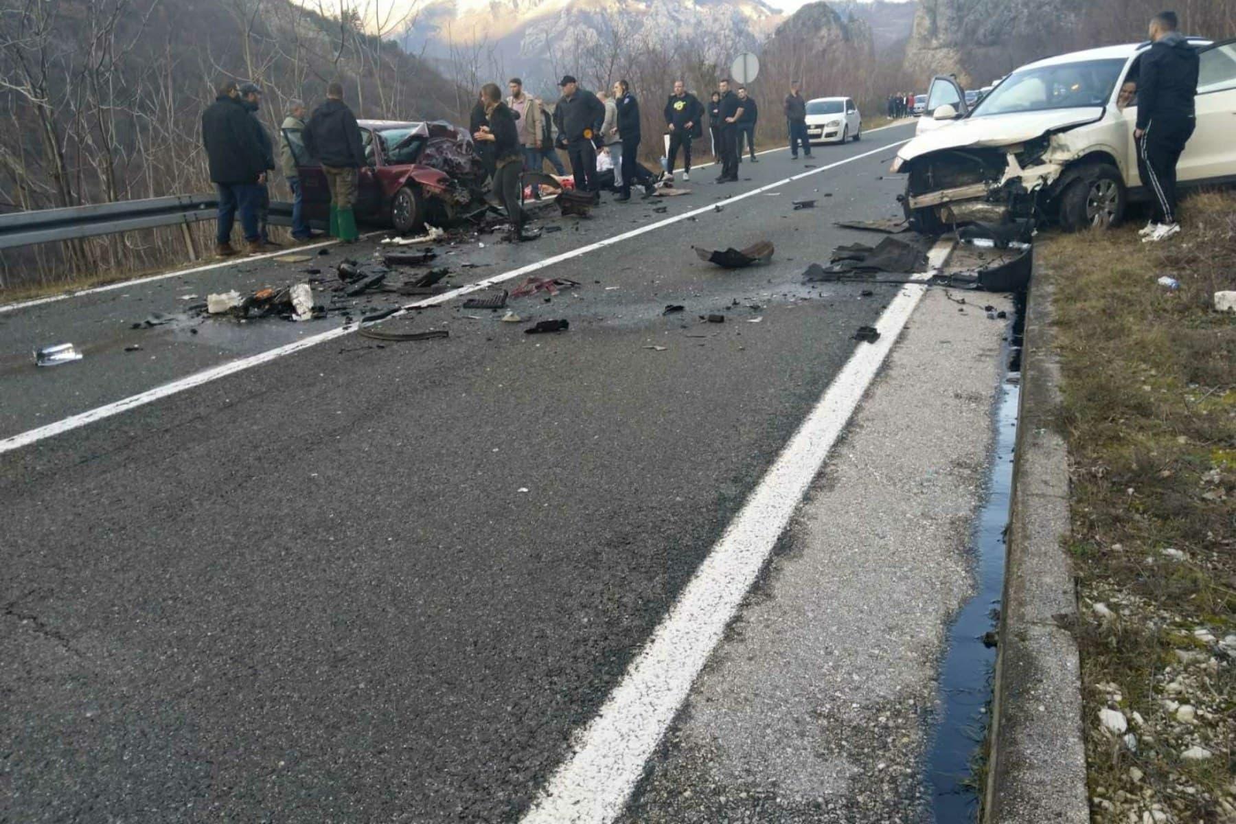 U stravičnoj nesreći život izgubile dvije osobe - Avaz