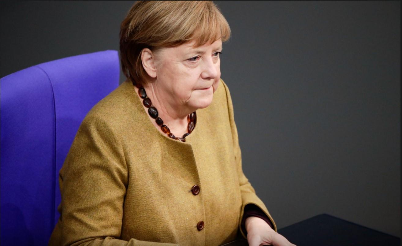 German Chancellor Angela Merkel sits following her speech on the government's response to the coronavirus disease (COVID-19) pandemic, at the country's parliament, the Bundestag, in Berlin, Germany, February 11, 2021. - Avaz