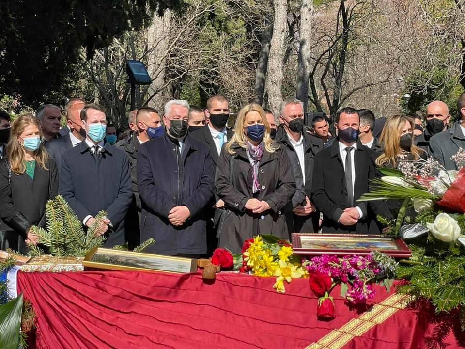 Sahrana episkopa zahumsko-hercegovačkog i primorskog Atanasija - Avaz