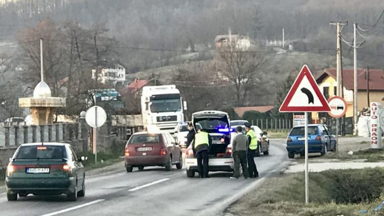 Policija izašla na teren - Avaz