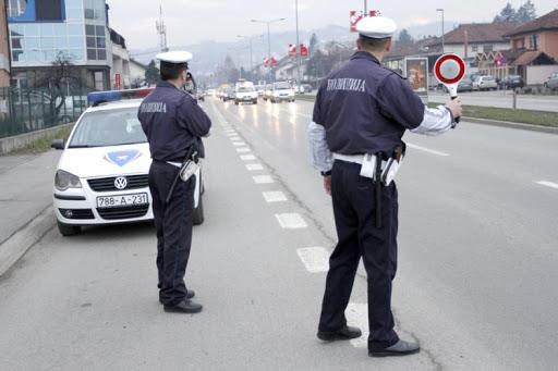 Saobraćajci oduzeli vozilo - Avaz