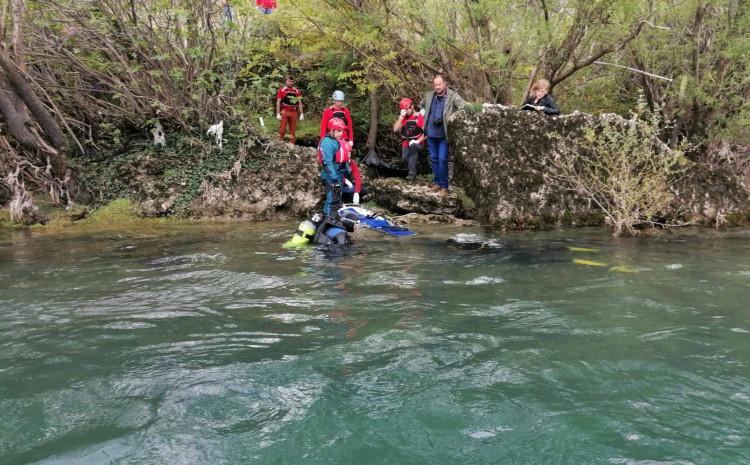 U potragu bili uključeni i ronioci - Avaz