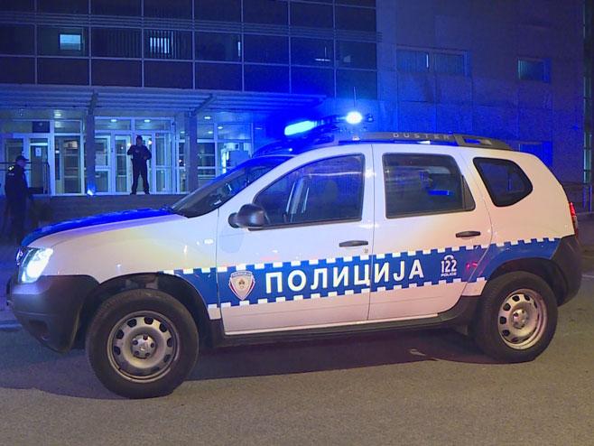 Jedan policajac povrijeđen - Avaz