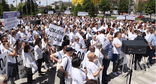 Doktori najavljuju nove proteste: Tražimo da Vlada FBiH do kraja mjeseca usvoji naše zahtjeve