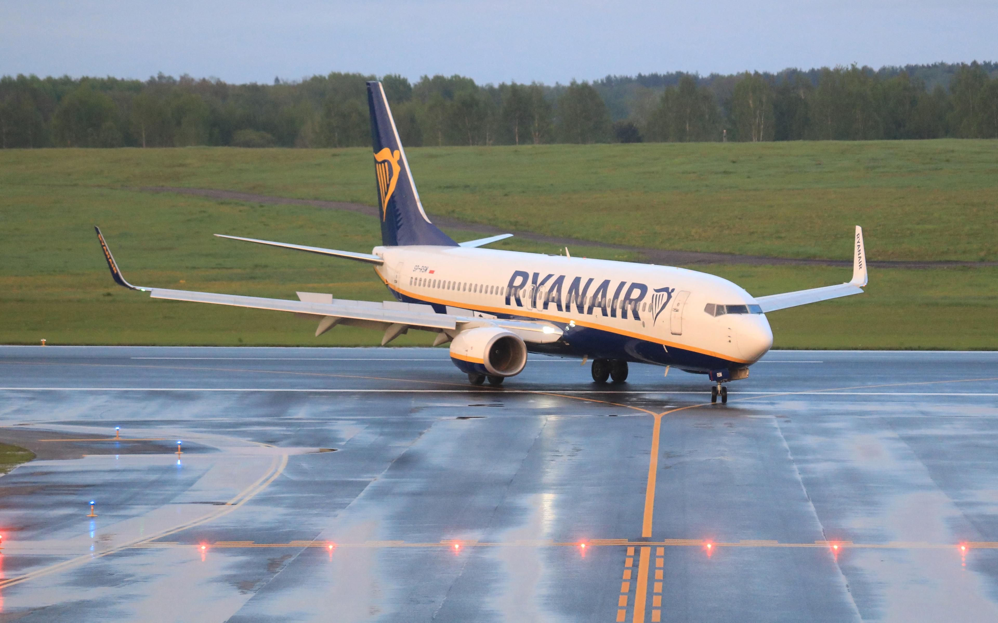 Prizemljeni avion u Minsku - Avaz