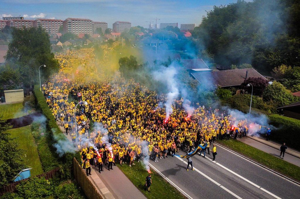 Spektakularna atmofera na ulicama - Avaz